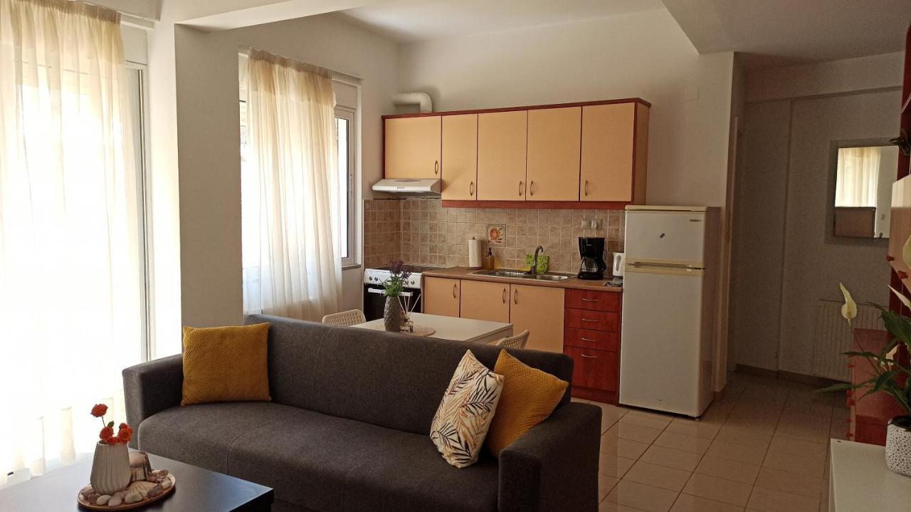 Cozy Flat Close To The Airport/Port And Center Nea Alikarnassos ภายนอก รูปภาพ
