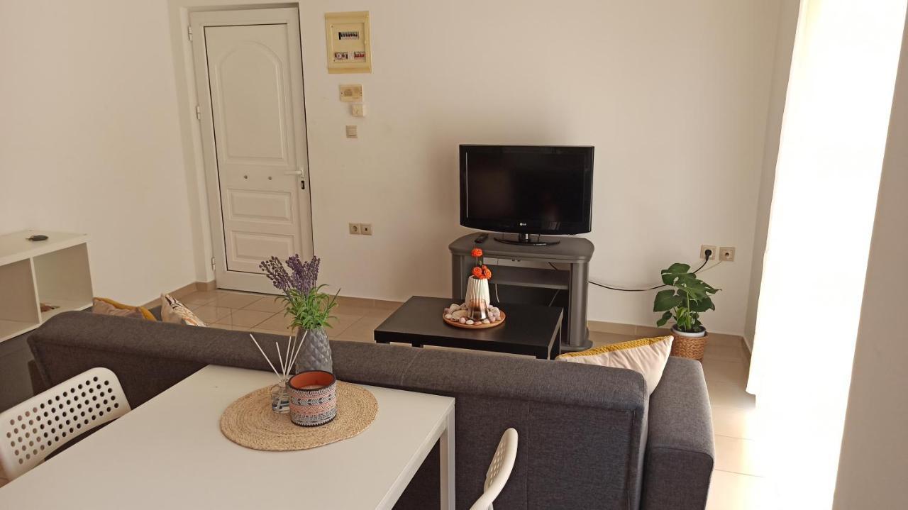 Cozy Flat Close To The Airport/Port And Center Nea Alikarnassos ภายนอก รูปภาพ
